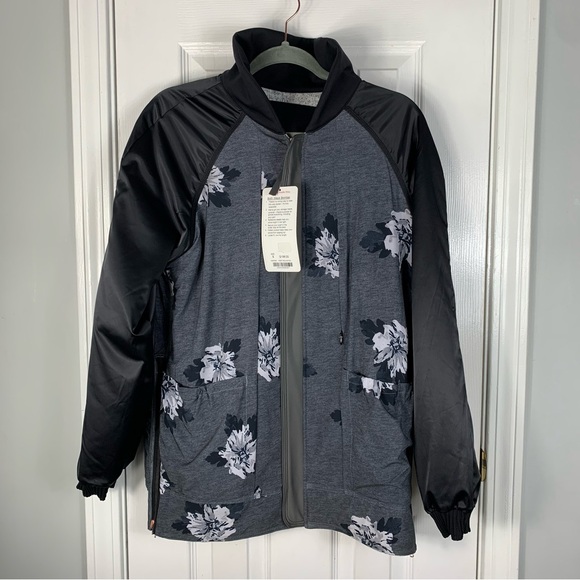 Lululemon Both Ways Bomber Reversible Jacket Size 8 - Picture 8 of 9